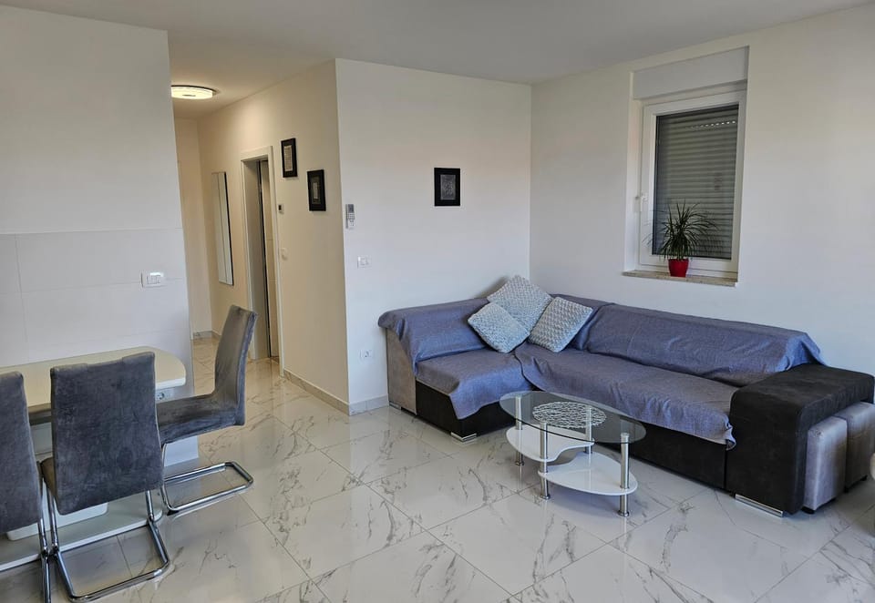 APP Mary Apartment in Novigrad