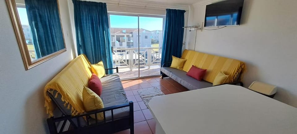 Unit 75 Hermanus Beach Club Apartment in Hermanus