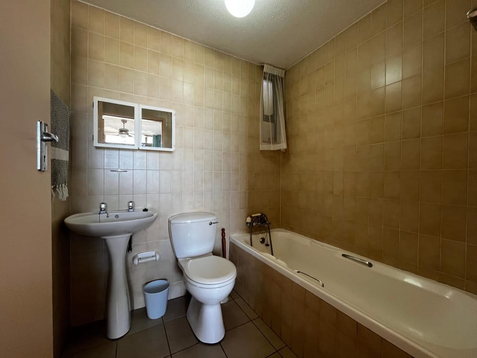 Bathroom, Bath