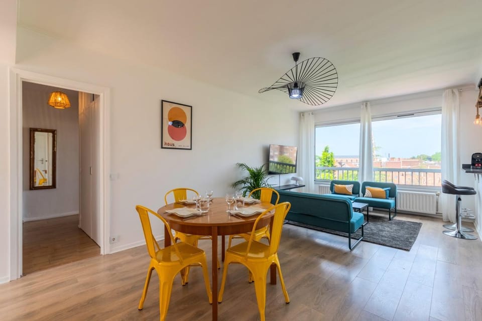 Appartement 2 chambres en hypercentre avec parking Apartment in Hauts-de-France