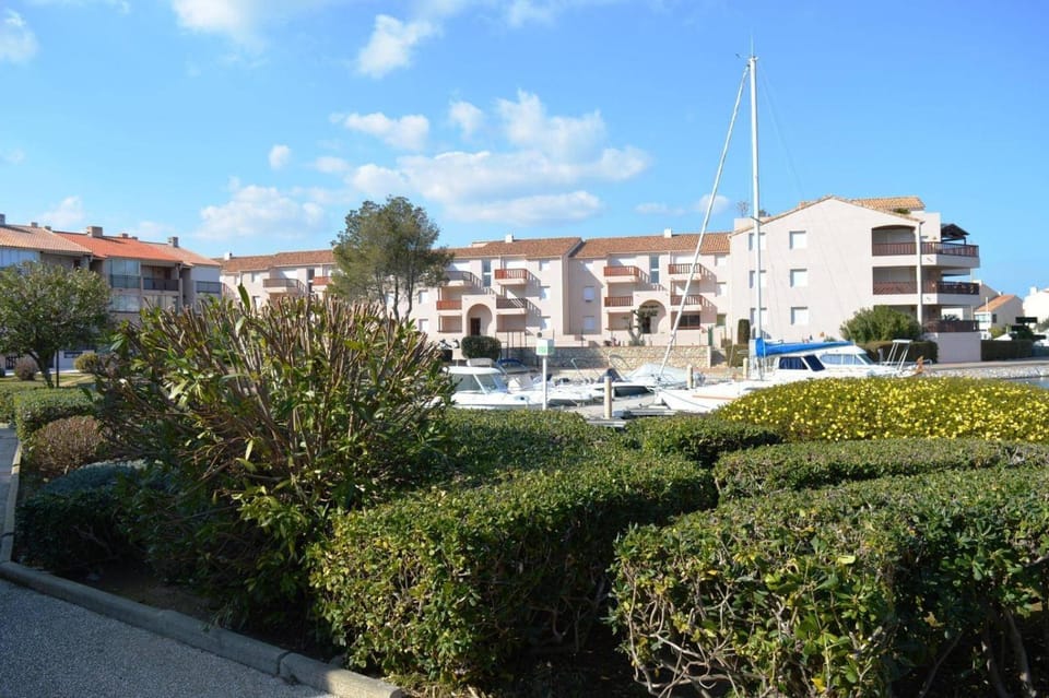 2 Pièces ST CYPRIEN SC020-114 Apartment in Saint-Cyprien