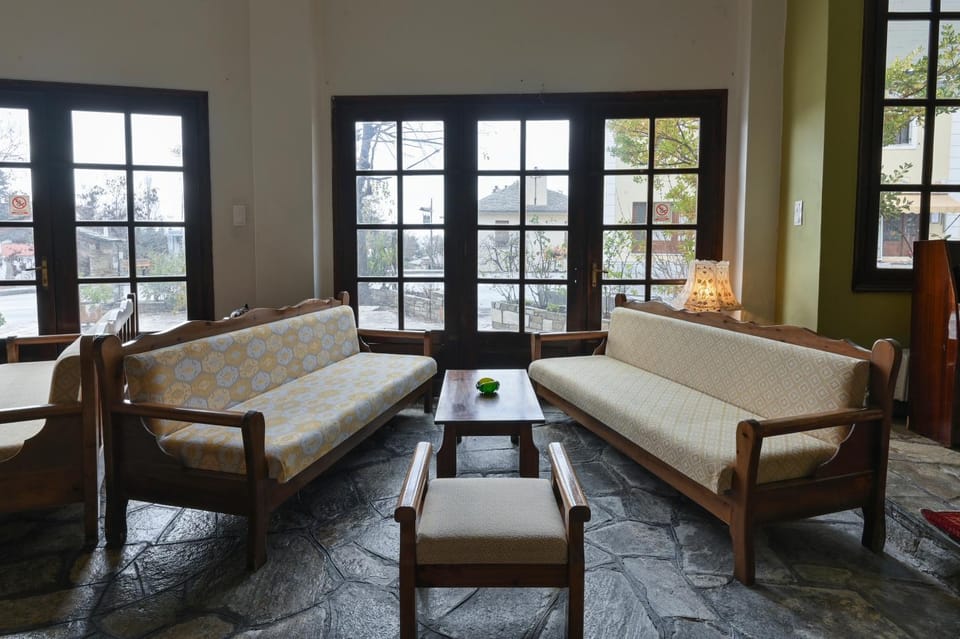 Communal lounge/ TV room, Seating area