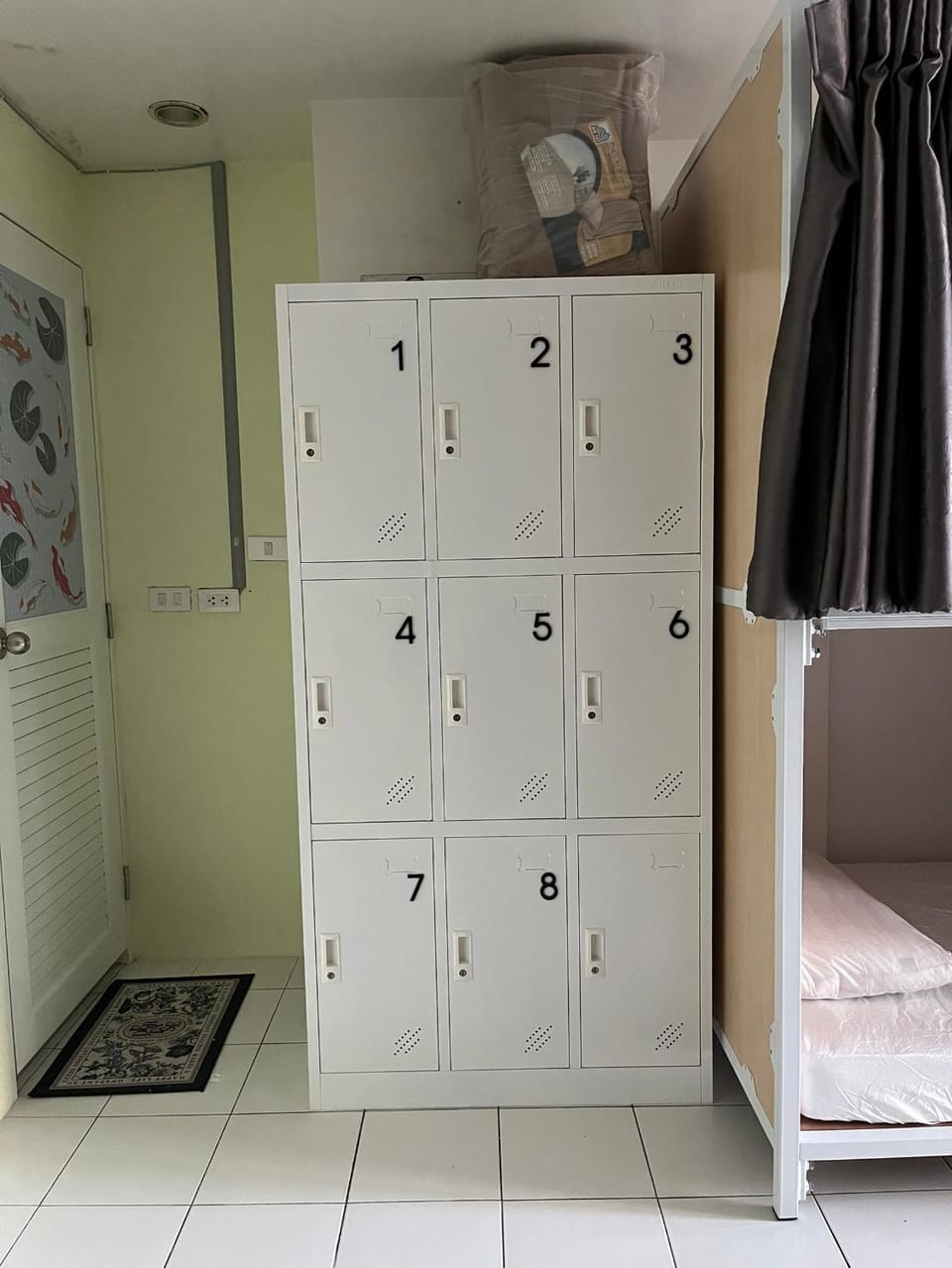 locker