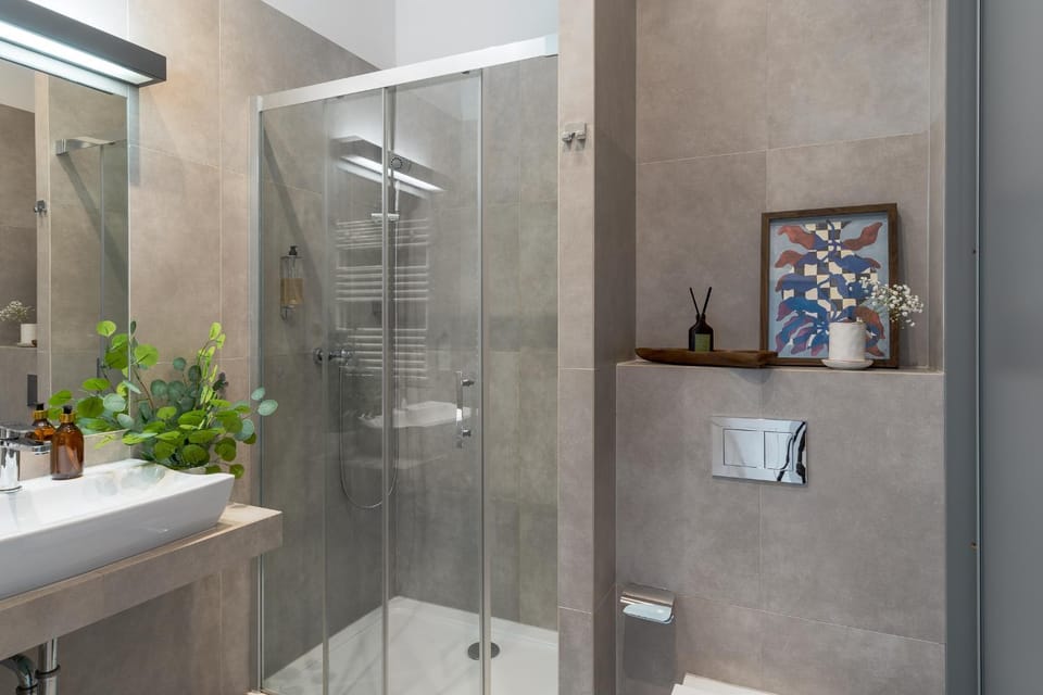 Shower, Bathroom