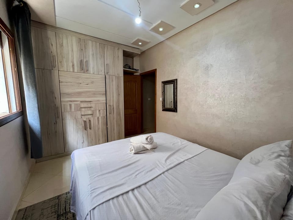 Bed, Photo of the whole room, Bedroom, towels, wardrobe