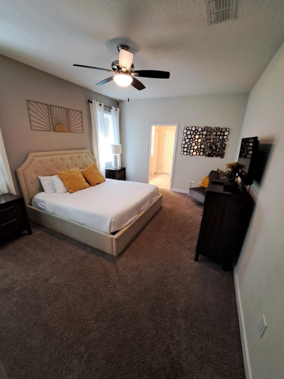 Amazing 9 bd 5 bath with pool spa 287 House in Four Corners