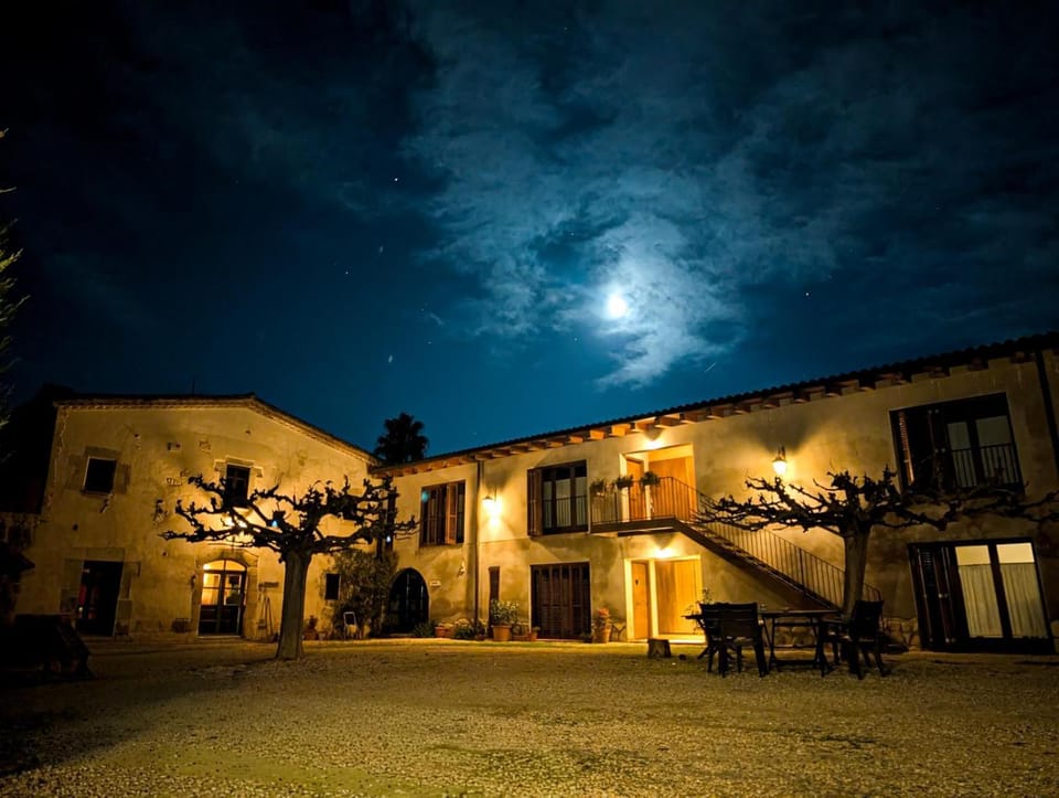 Property building, Night