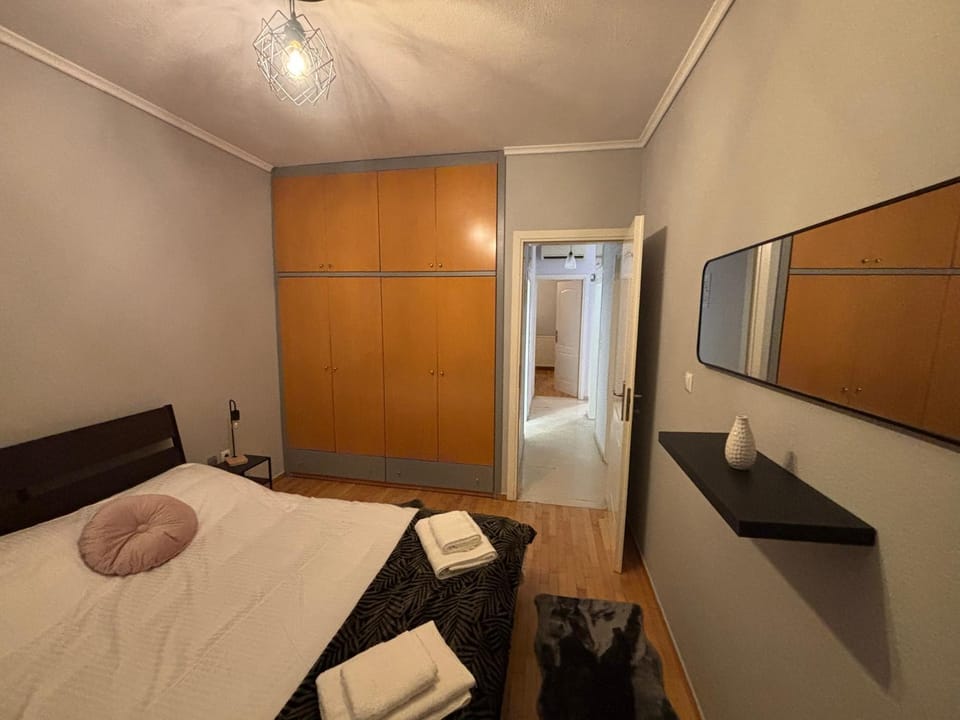Bed, Bedroom, wardrobe