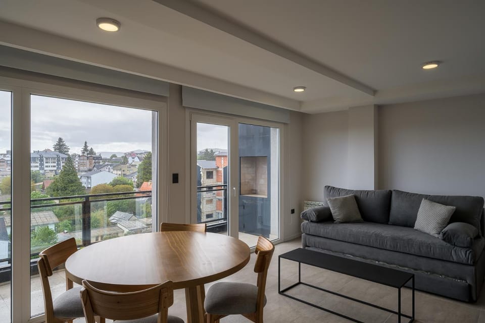 View (from property/room), Balcony/Terrace, Living room, Seating area, Dining area