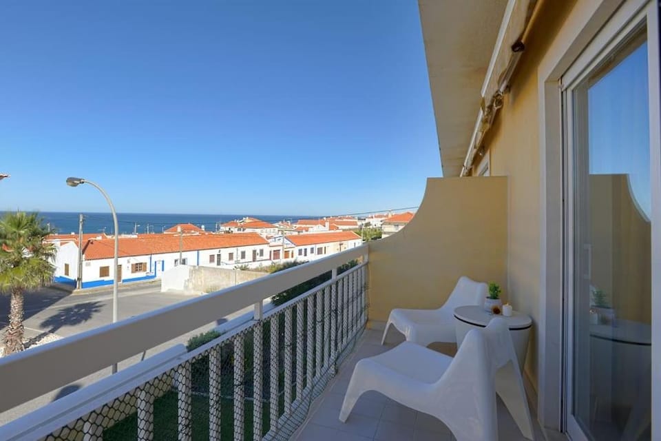 Praia Central Apartment in Ericeira