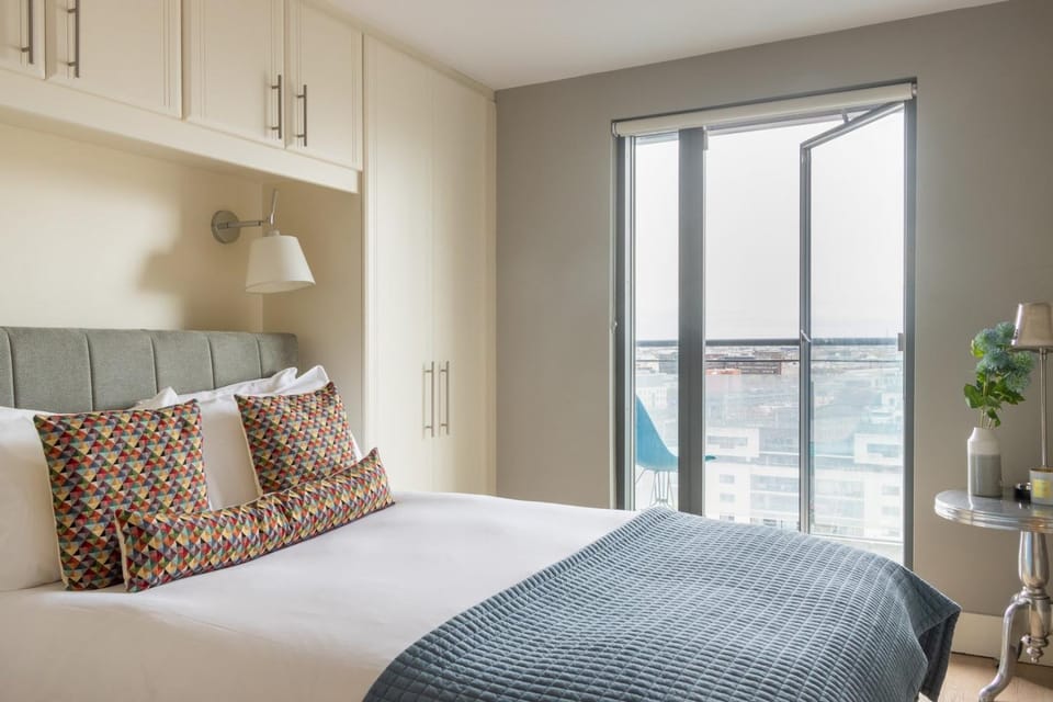 GuestReady - Enchanting views from Millenium Tower Apartment in Dublin