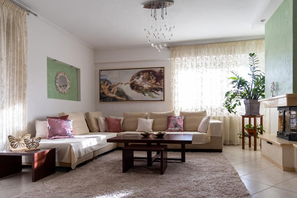 Living room, Photo of the whole room, Seating area