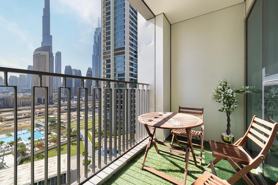 Day, View (from property/room), Balcony/Terrace, City view, Pool view