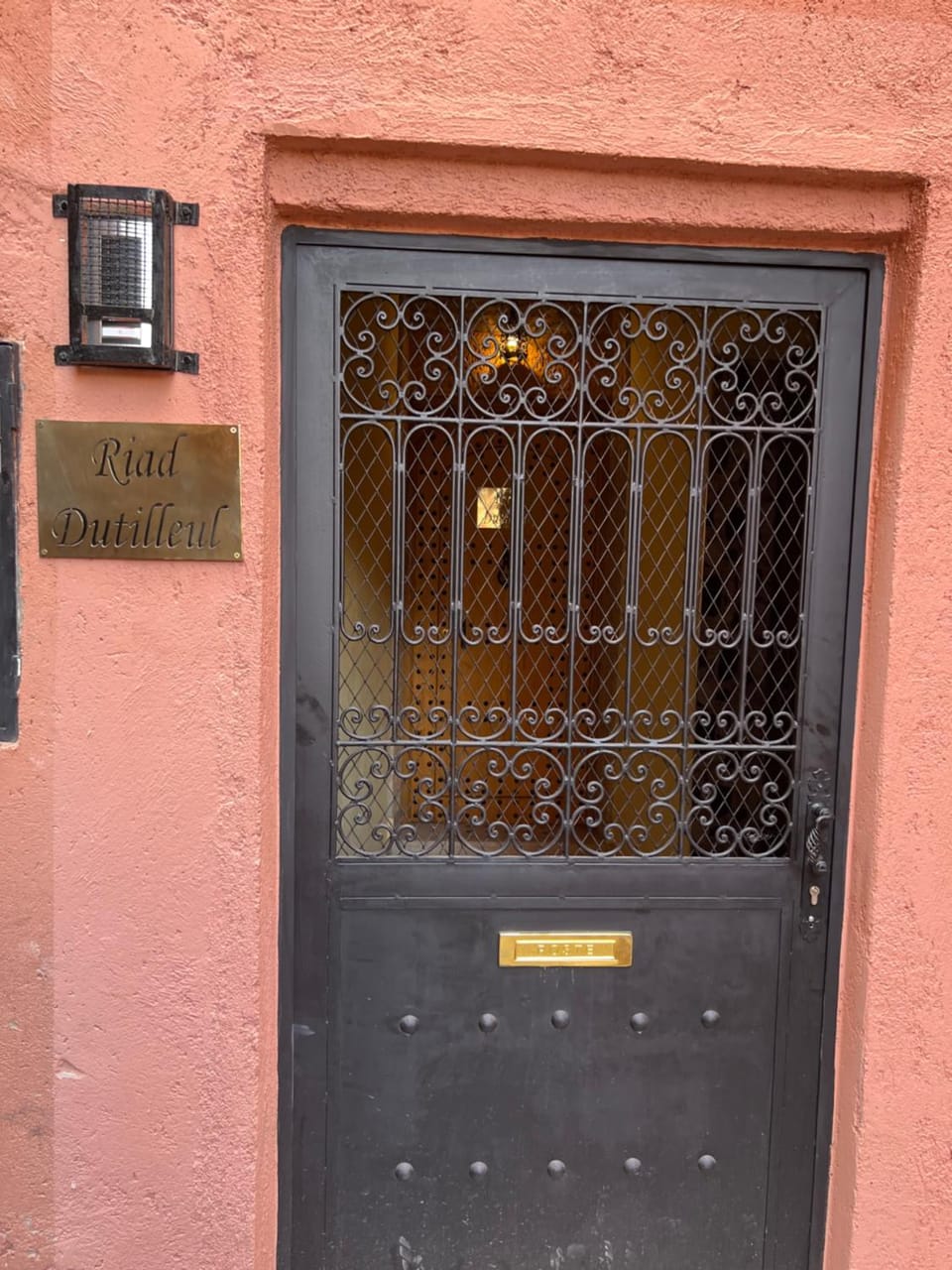 Facade/entrance