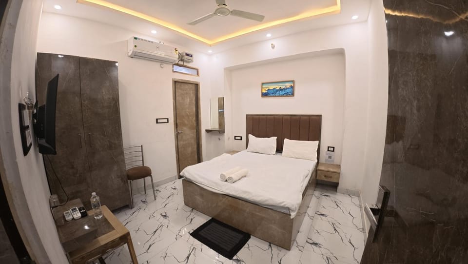 Vandana Guest House Bed and Breakfast in Varanasi