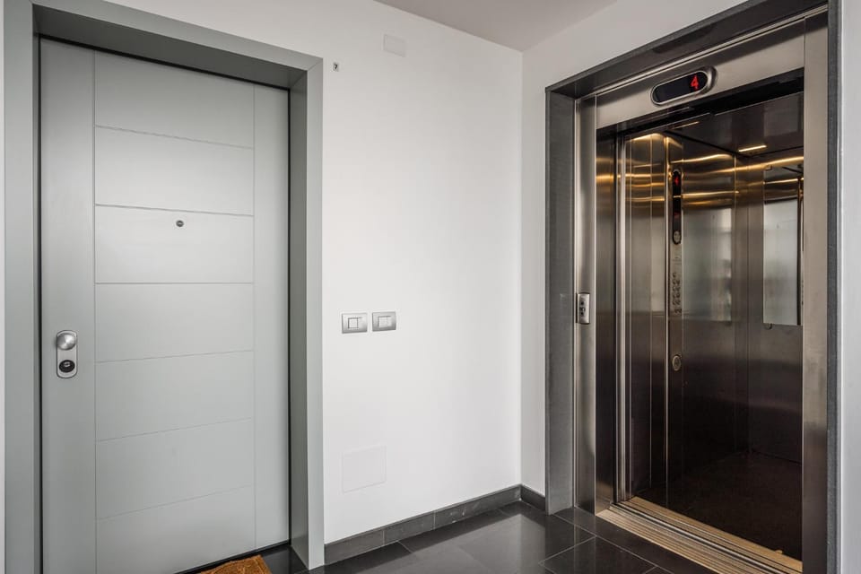 Emilia Suite Street Apartment in Modena