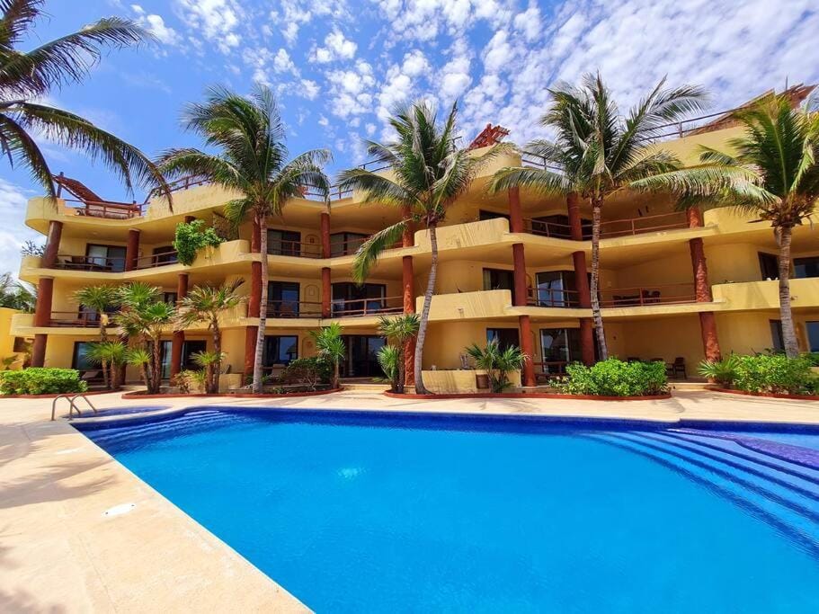 Villa 301, Ground floor, Oceanfront! Apartment in State of Quintana Roo
