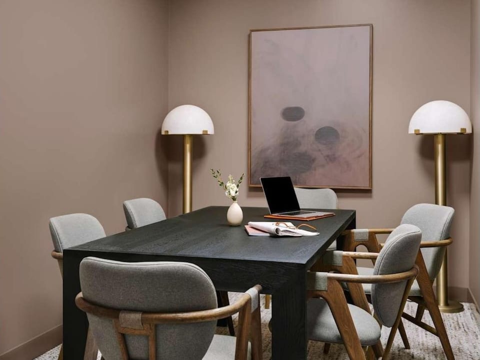 Communal lounge/ TV room, Business facilities