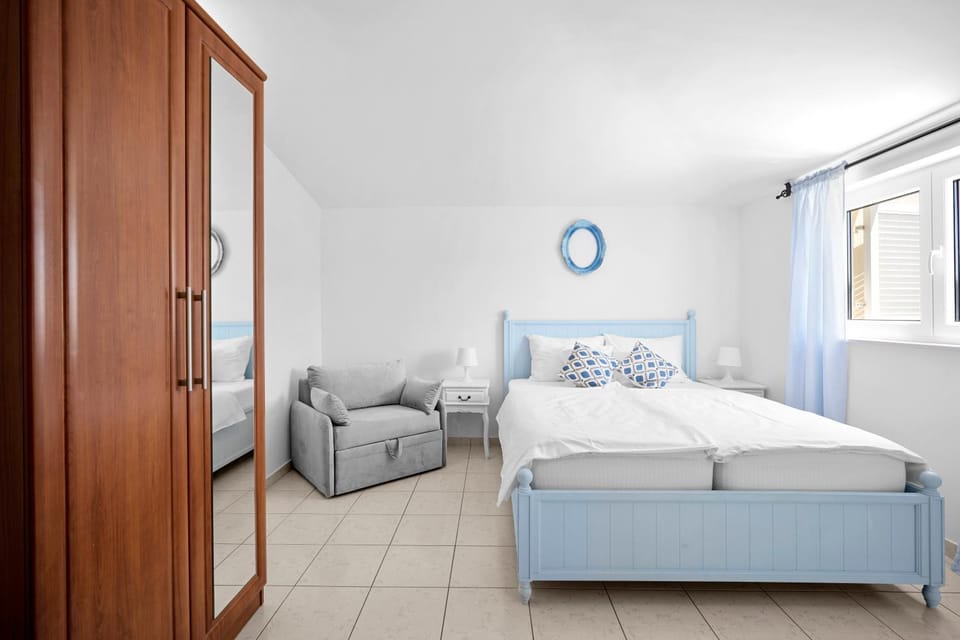 Boutique Guesthouse Sveti Petar, on the beach, heated pool & boat berth - ADULT ONLY Bed and Breakfast in Split-Dalmatia County