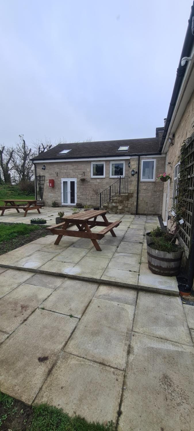 Greystones nawab 3 units A B C sleeps upto 14 ,15 buxton in peak park Apartment in Monyash