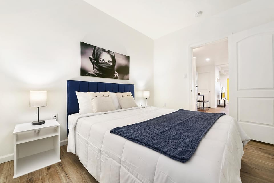 Bed, Bedroom