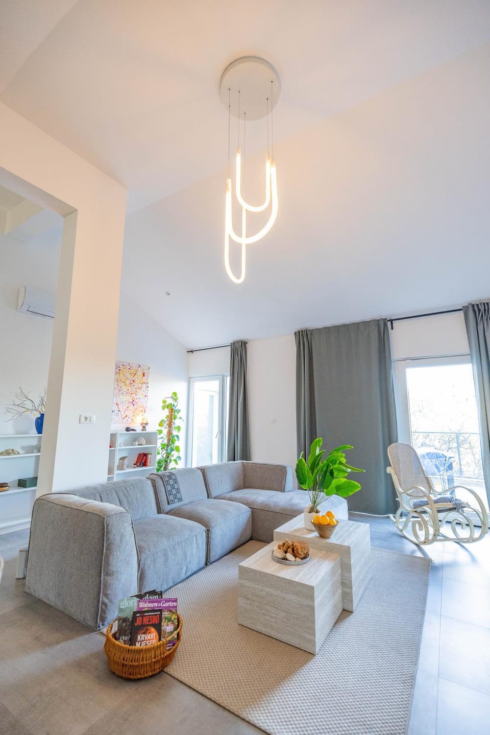 Living room, Seating area