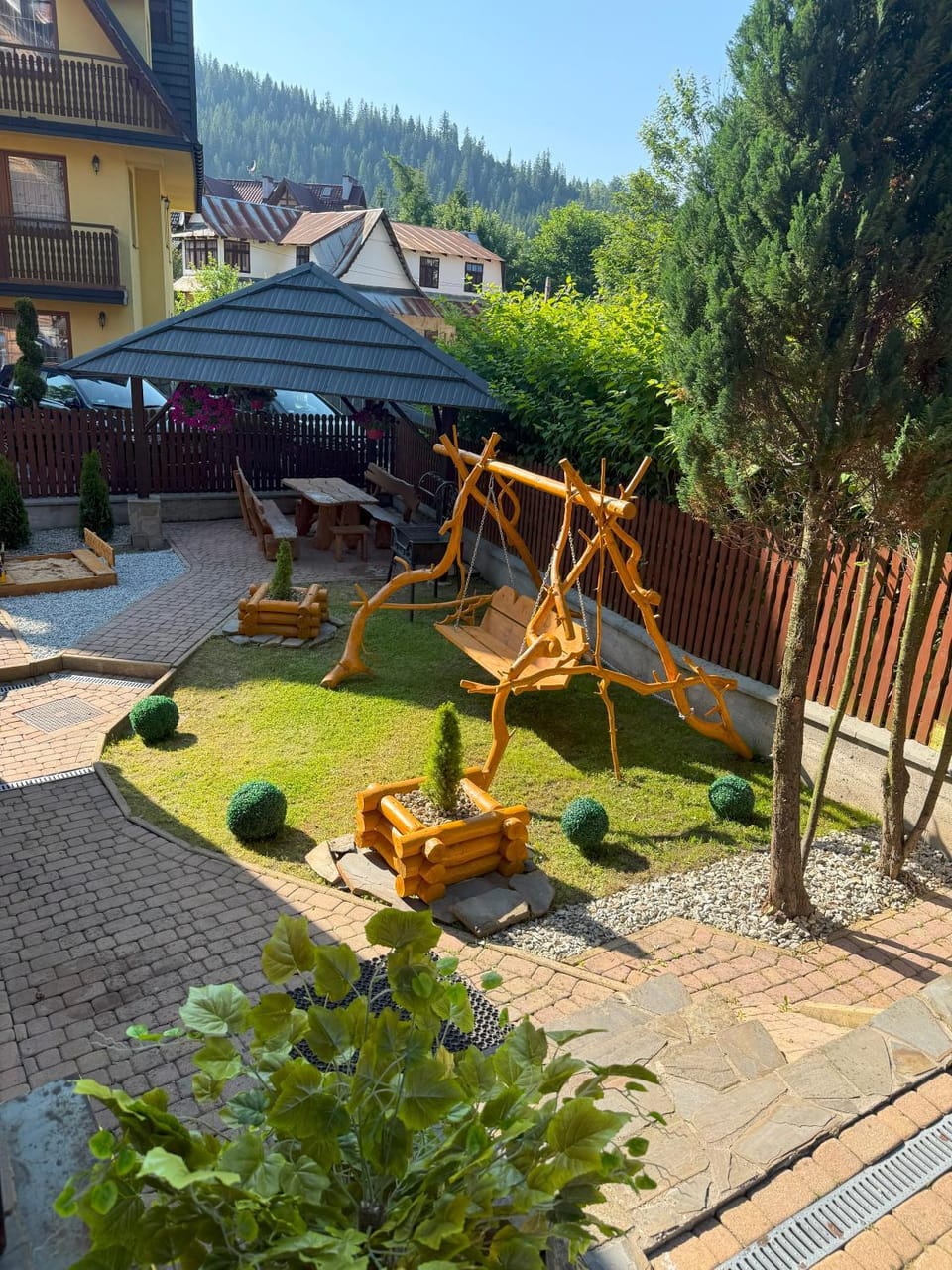 BBQ facilities, Garden view