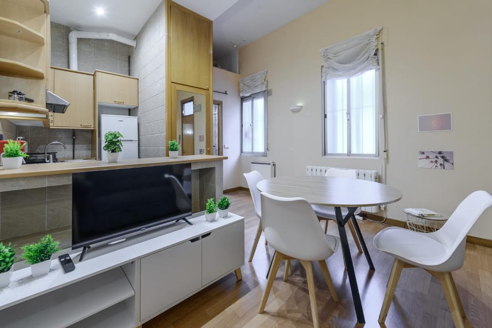 TV and multimedia, Kitchen or kitchenette, Dining area