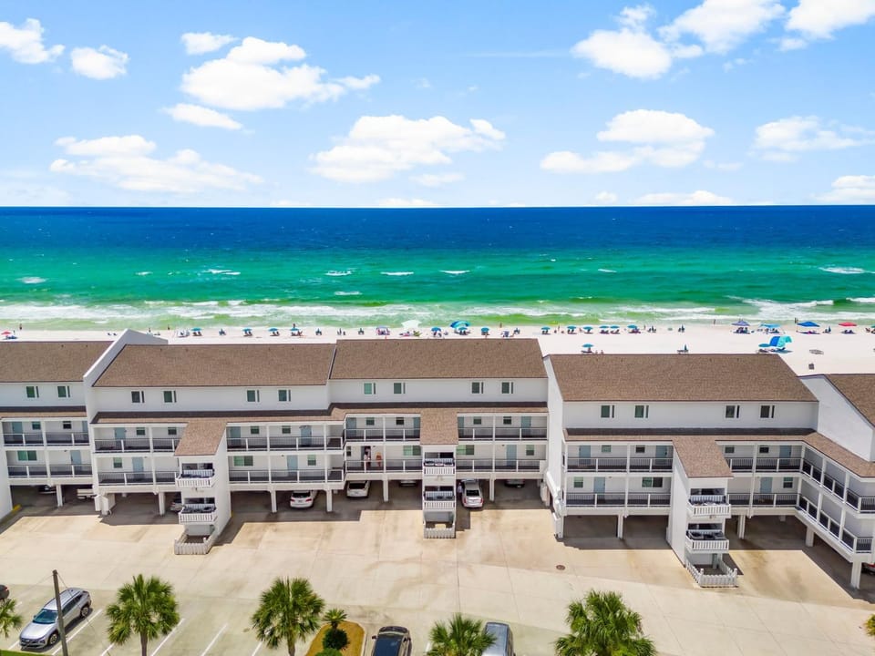Beach, Sea view, Location, Parking