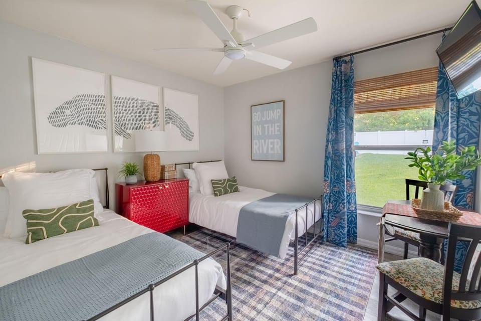 Bed, Bedroom