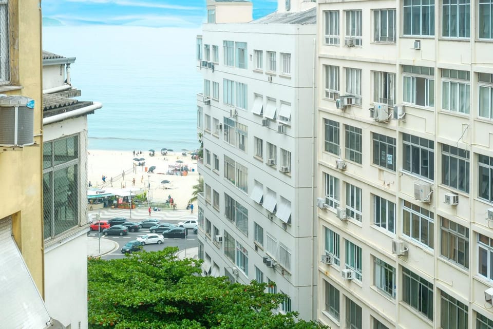 2BDRs with Sea View in Copacabana | BL 38/1102 Apartment in Rio de Janeiro