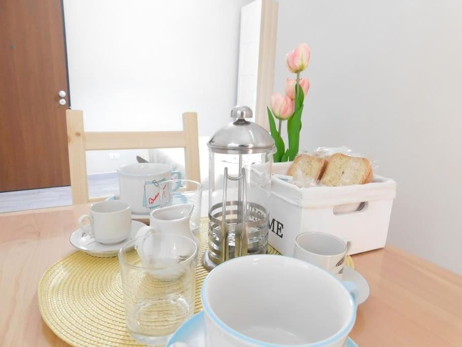 Coffee/tea facilities, Dining area, Breakfast
