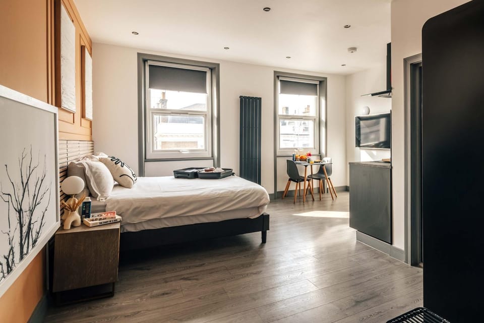 Lovely studio in Earls Court House in City of Westminster