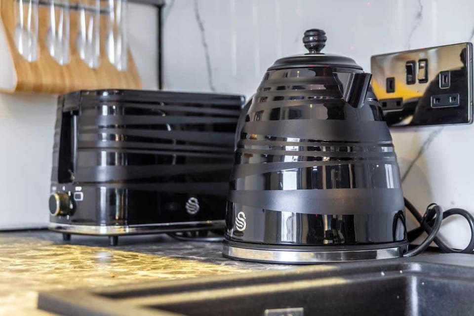 Coffee/tea facilities, Kitchen or kitchenette, toaster