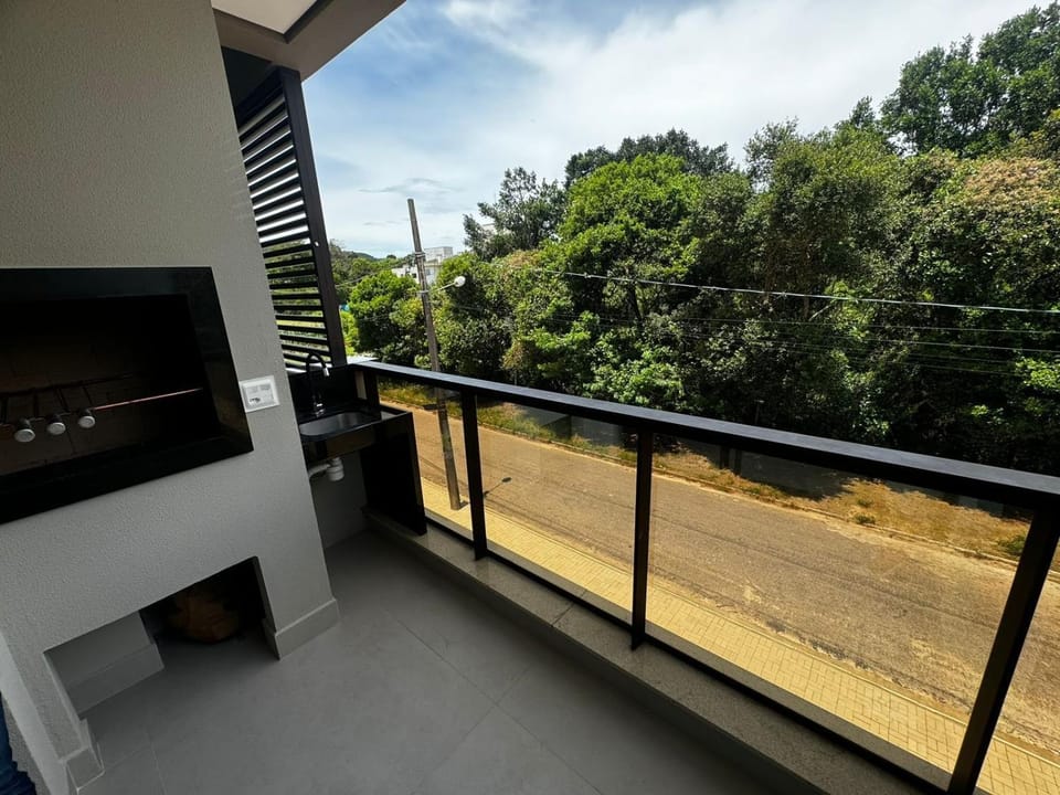 Cód 29 - Apartamento elegante no Oasis do Atlântico com piscina e spa Apartment in Florianopolis