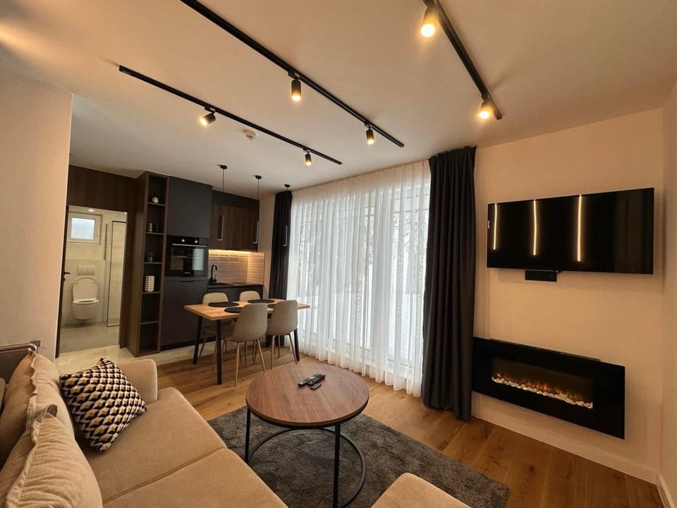 TV and multimedia, Kitchen or kitchenette, Living room