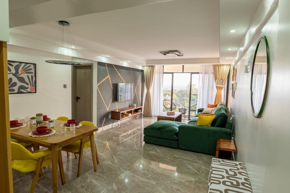 Communal lounge/ TV room, TV and multimedia, Living room, Photo of the whole room, Seating area, Dining area, City view