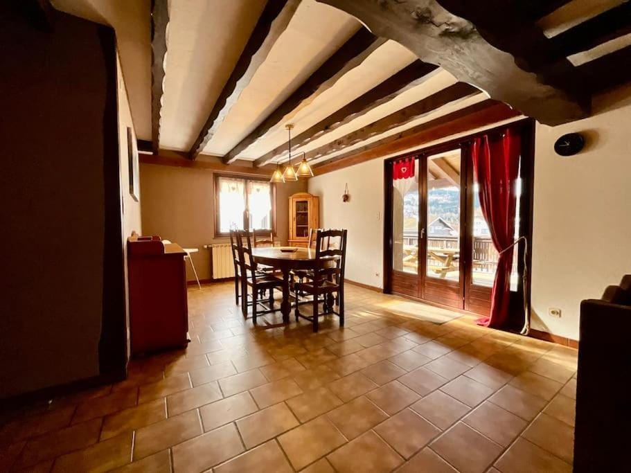 Le Grand Ours, appartement spacieux avec terrasse Apartment in Xonrupt-Longemer
