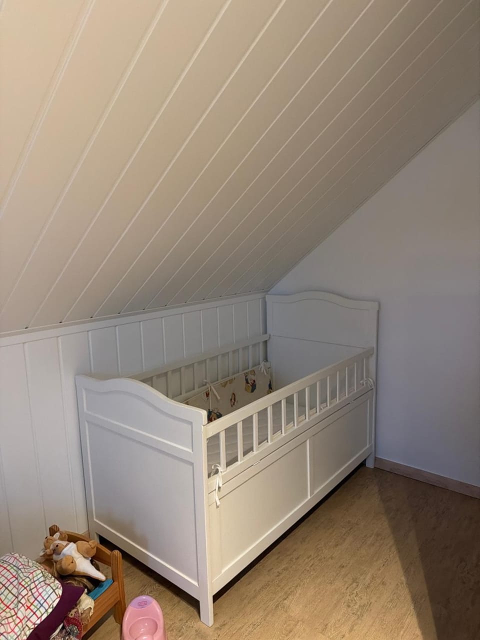 cot