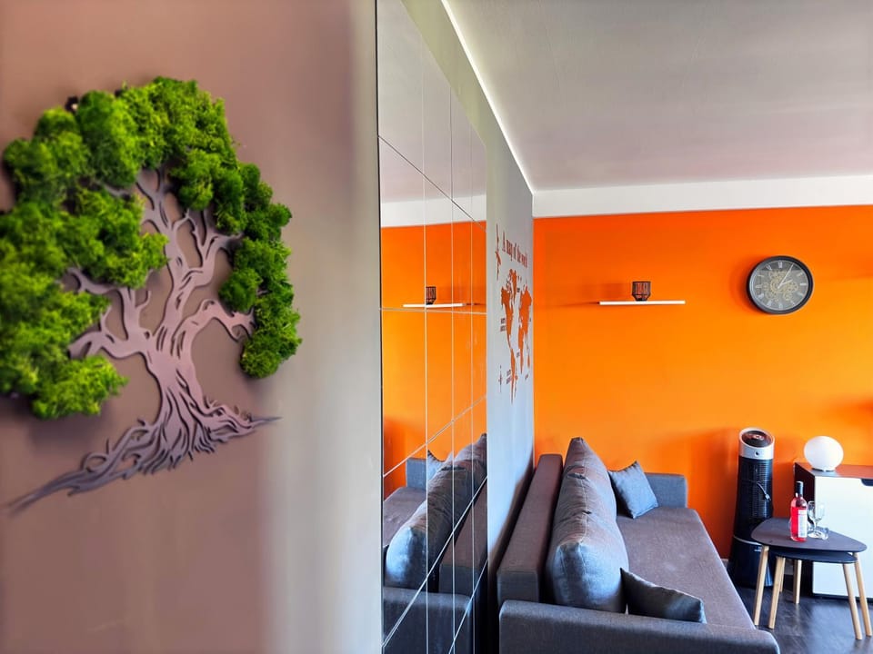 Living room, Decorative detail, Seating area, Dining area