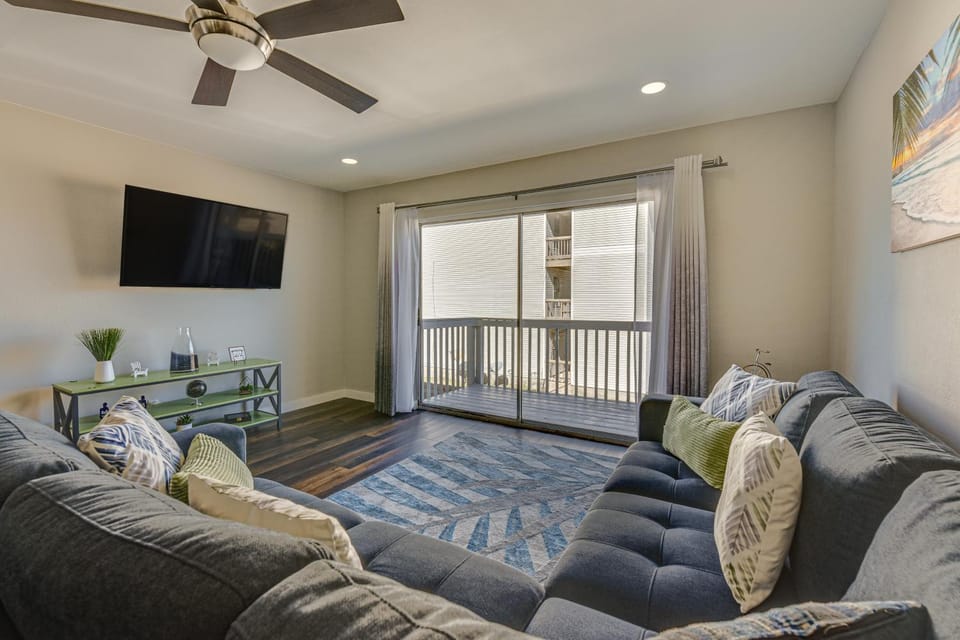Walk to Okaloosa Island Beach: Coastal Condo! House in Okaloosa Island