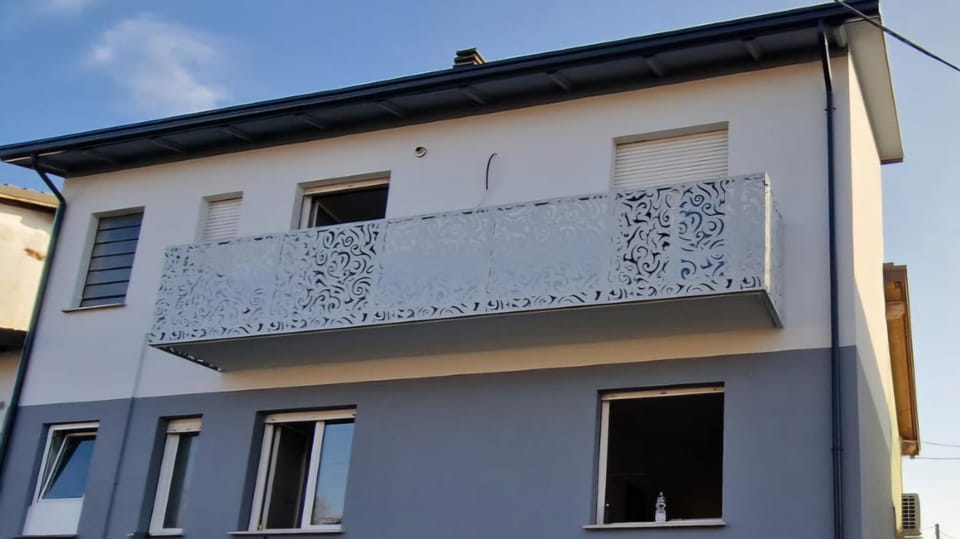 Property building, Day