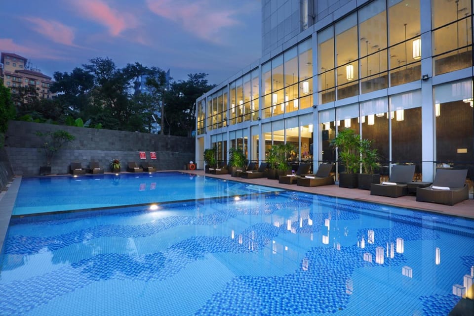 Swimming pool