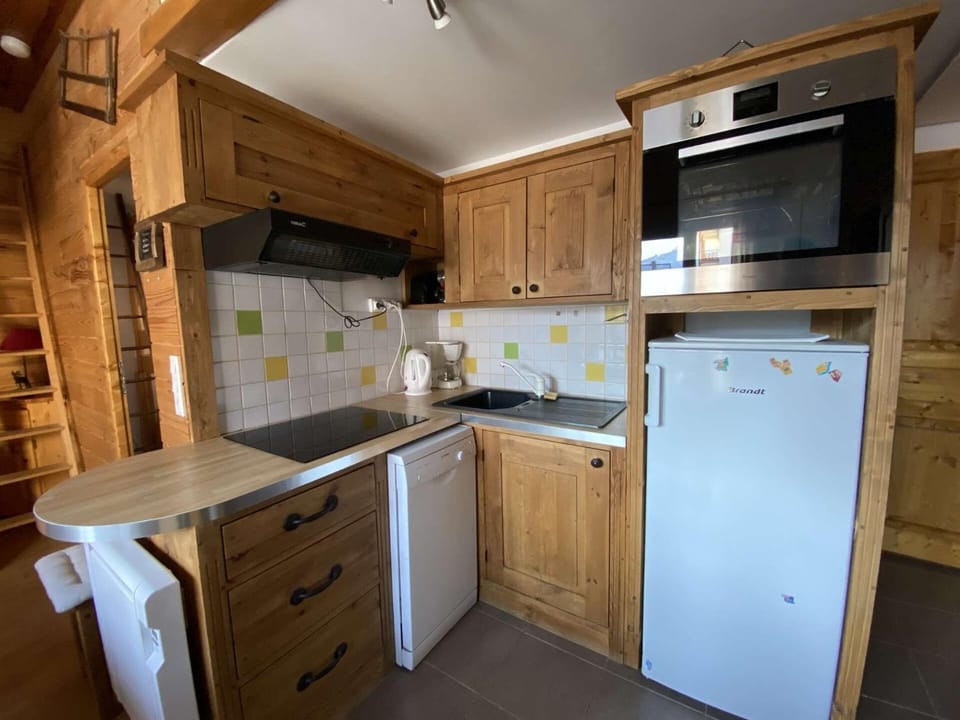 oven, kitchen
