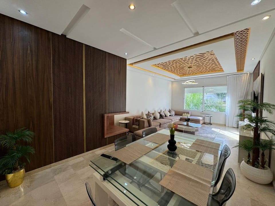 TV and multimedia, Living room, Seating area, fireplace