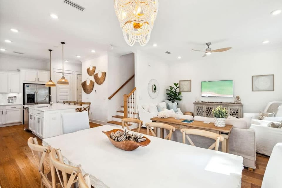 30A Hideaway by Stay on 30a - Pool, Bikes, Golf Cart House in South Walton County