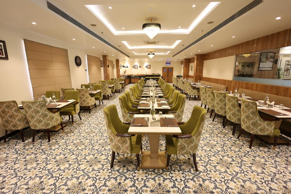 Property building, Restaurant/places to eat, Seating area