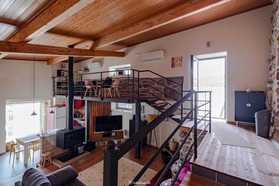 Living room, Lounge or bar