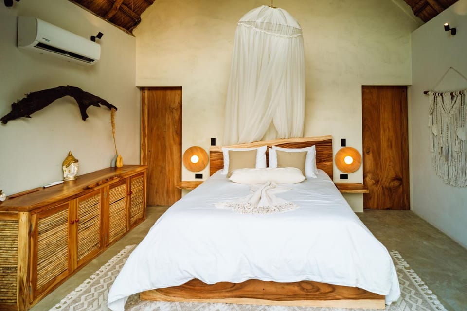 Bed, Bedroom, air conditioner