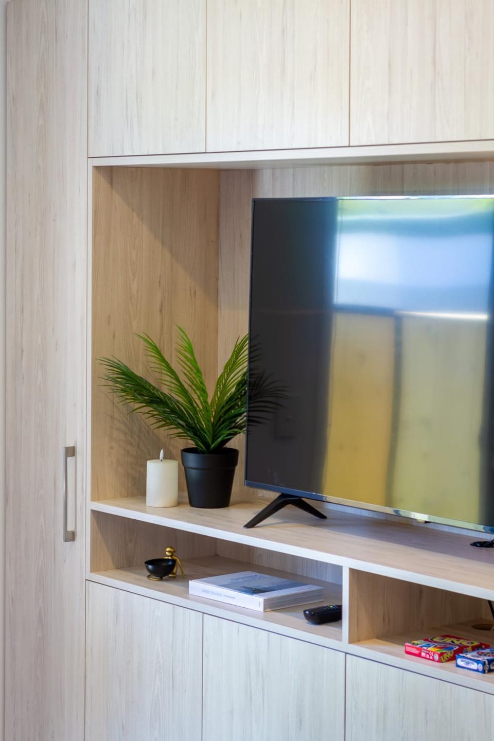 TV and multimedia, Decorative detail